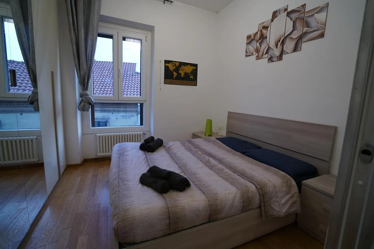 Fast Wifi E Netflix -- Centro Di Rho Vicino Stazione Apartment Italy