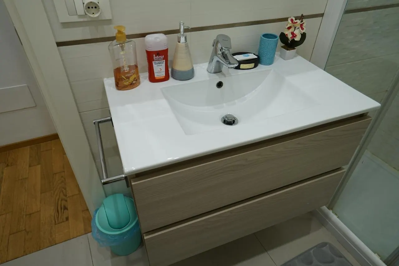 Fast Wifi E Netflix -- Centro Di Rho Vicino Stazione Apartment